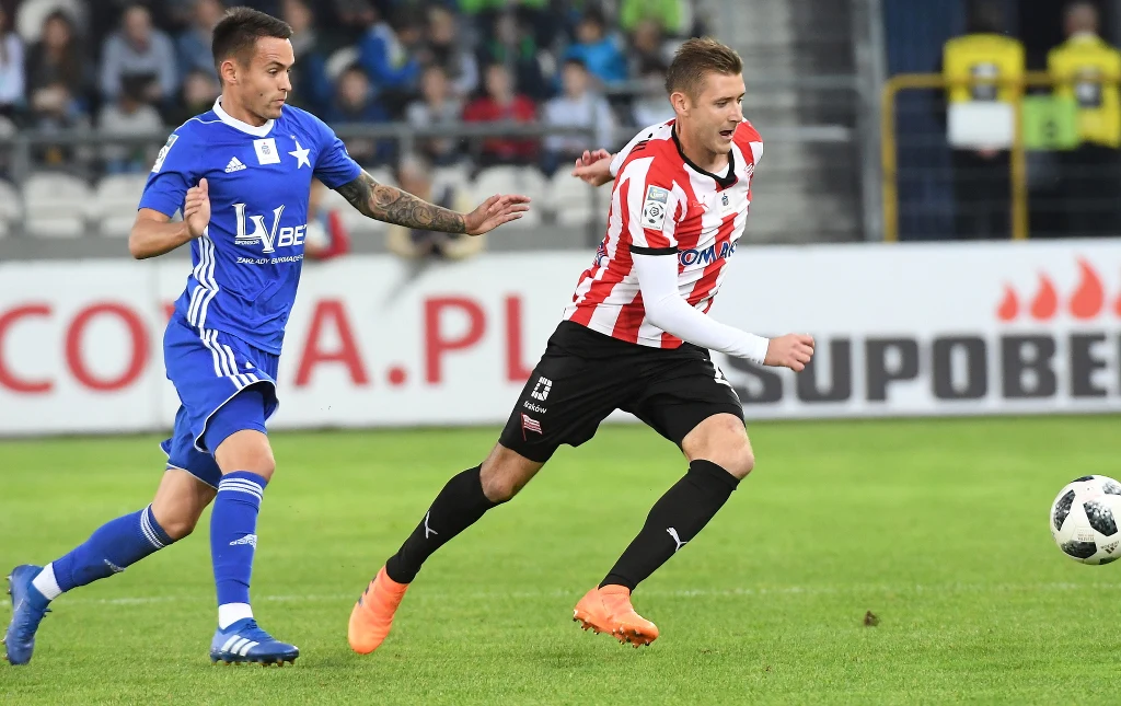 Bohaterem spotkania był Jesus Imaz, który strzelił oba gole. Bohaterem spotkania był Jesus Imaz, który strzelił oba gole.