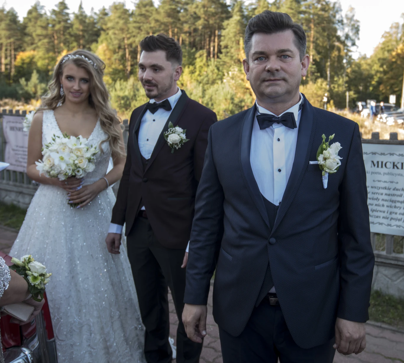 Zenek Martyniuk (z prawej), obok para młoda Zenek Martyniuk (z prawej), obok para młoda