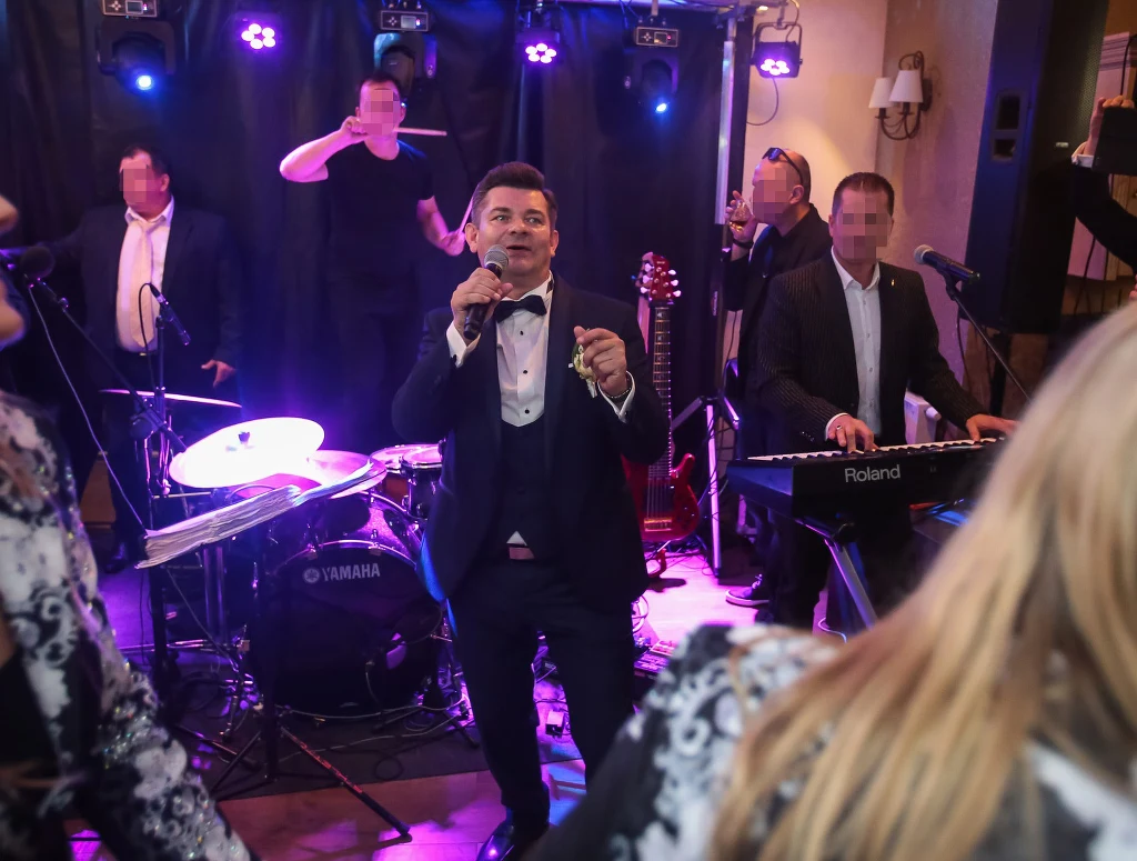 Zenon Martyniuk zaśpiewał na weselu syna Zenon Martyniuk zaśpiewał na weselu syna