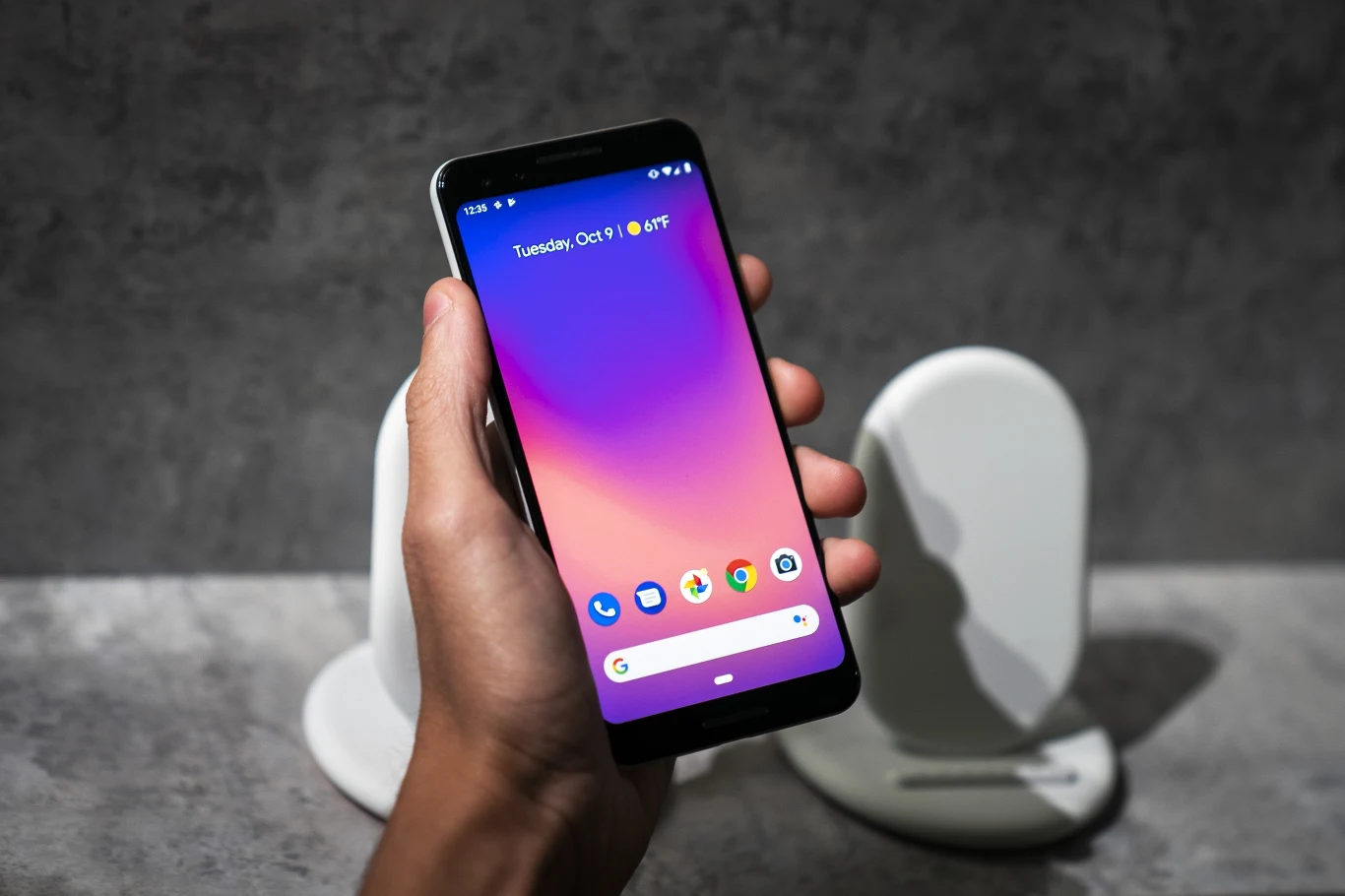 Zgodnie z oczekiwaniami i bez najmniejszej niespodzianki - Google zaprezentowało swoje dwa nowe smartfony - Pixel 3 i Pixel 3 XL. Zgodnie z oczekiwaniami i bez najmniejszej niespodzianki - Google zaprezentowało swoje dwa nowe smartfony - Pixel 3 i Pixel 3 XL.