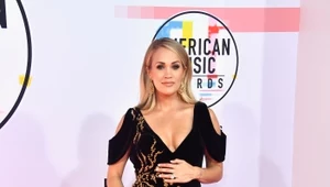 Carrie Underwood z ciężarnym brzuchem na American Music Awards 2018