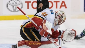 Bramkarz Calgary Flames Mike Smith