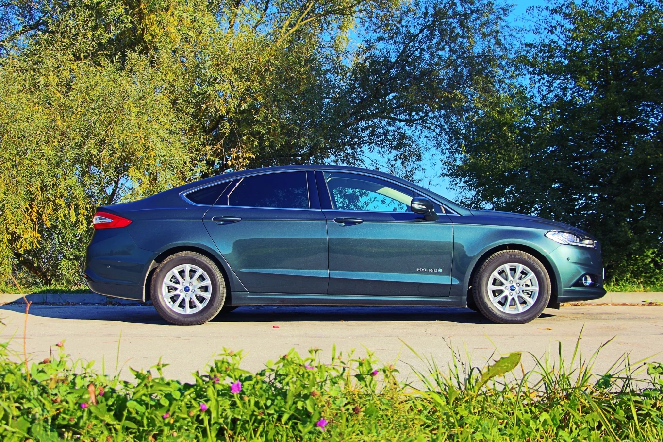 Ford Mondeo Hybrid Ford Mondeo Hybrid