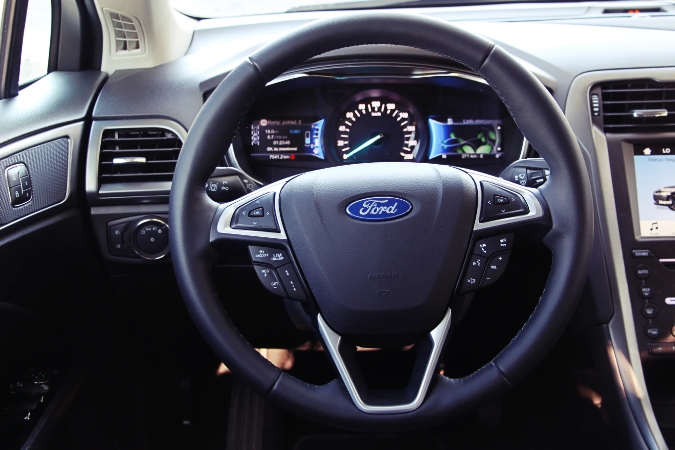 Ford Mondeo Hybrid Ford Mondeo Hybrid