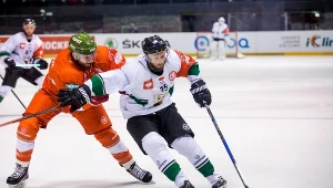 Gleb Klimienko (z prawej) zdobył jedną z bramek dla GKS-u Tychy