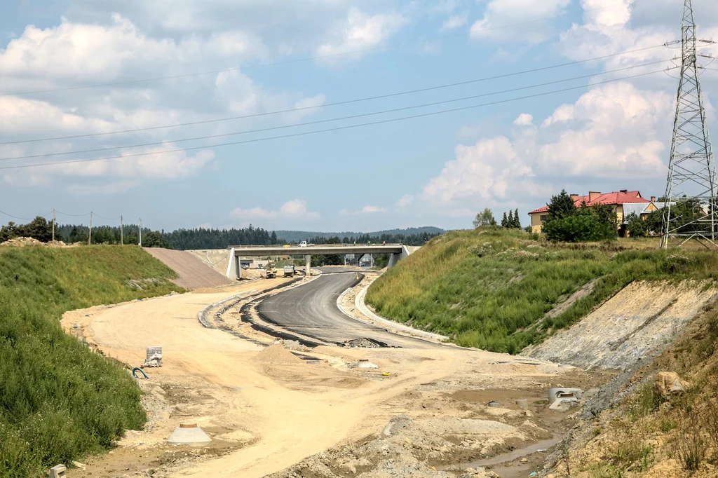 Procedury trwają, ale poza niewielkim odcinkiem, toczą się planowo