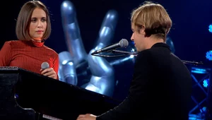 "The Voice of Poland": Tom Odell i Alice Merton zaśpiewali "Half As Good As You" (wideo)