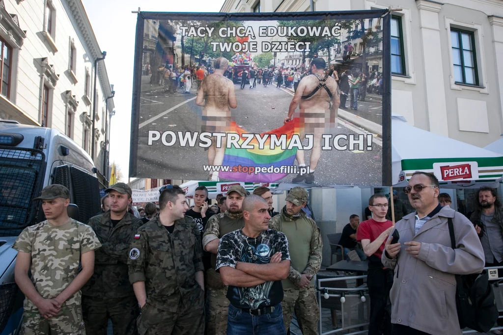 Uczestnicy Marszu Równości zgromadzili się najpierw na Placu Zamkowym