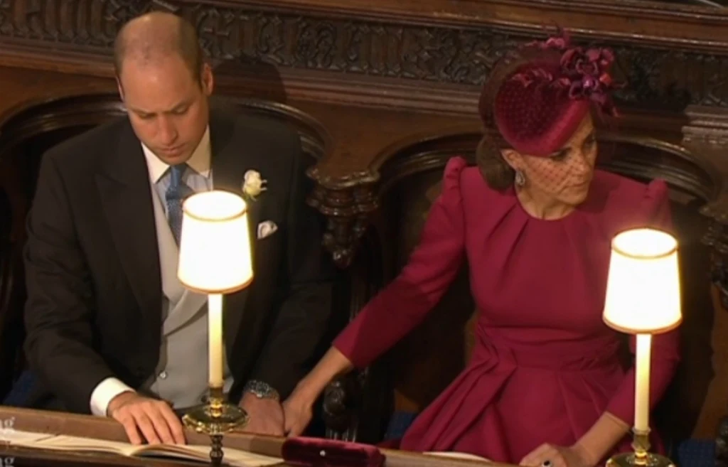 Księżna Kate i książę William na ślubie księżniczki Eugenii Księżna Kate i książę William na ślubie księżniczki Eugenii