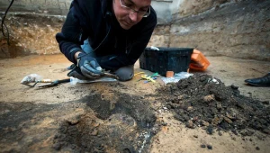 Prace na terenie dawnego więzienia przy ulicy Rakowieckiej 37 w Warszawie