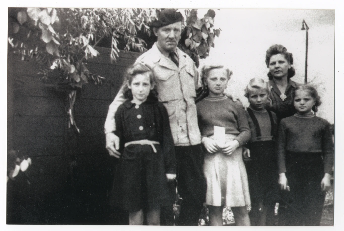 Polskie dziewczynki z Achern na zdjęciu z 1945 roku
