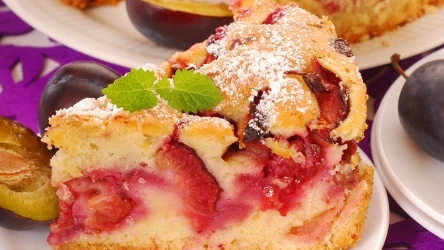 ​Owoce nigdy więcej nie opadną na dno. Wystarczy, że piekąc ciasto zrobisz to