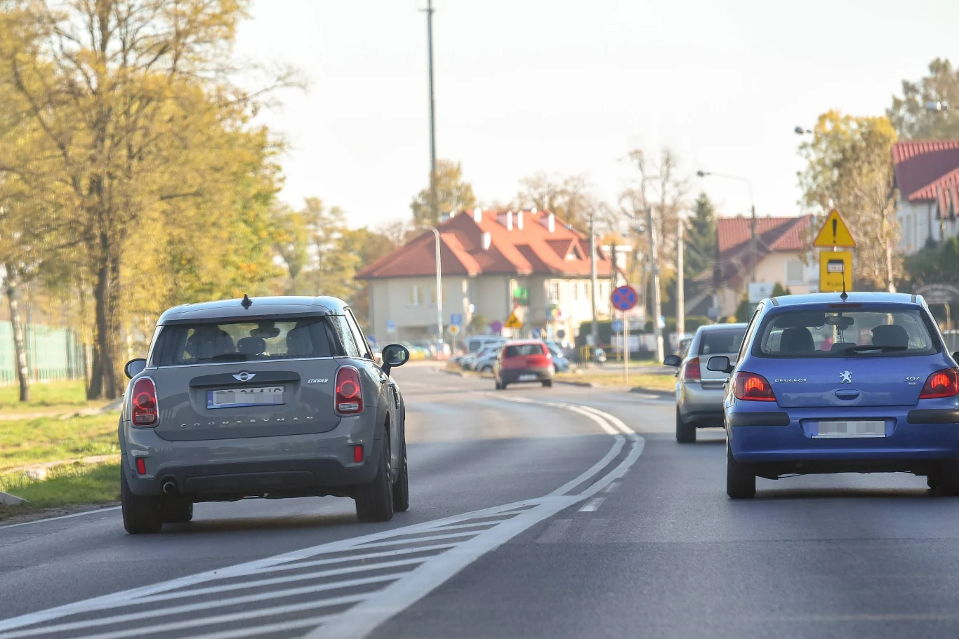 Justyna tak się spieszyła, że od wyprzedzania nie odciągnęły jej nawet zakręt i linia ciągła! Justyna tak się spieszyła, że od wyprzedzania nie odciągnęły jej nawet zakręt i linia ciągła!