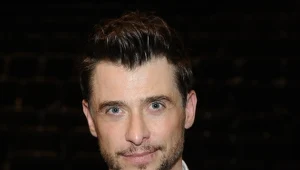 - Nikt nie chce grać tej samej postaci przez całe życie - mówi Kacper Kuszewski