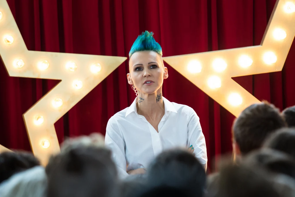 Jurorzy wybierają półfinalistów Jurorzy wybierają półfinalistów