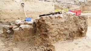 Odkrycie archeologiczne na placu budowy (zdjęcie ilustracyjne)