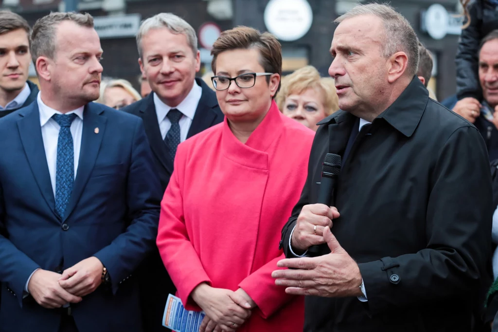 Przewodniczący Platformy Obywatelskiej Grzegorz Schetyna, przewodnicząca Nowoczesnej Katarzyna Lubnauer i prezydent Sosnowca Arkadiusz Chęciński Przewodniczący Platformy Obywatelskiej Grzegorz Schetyna, przewodnicząca Nowoczesnej Katarzyna Lubnauer i prezydent Sosnowca Arkadiusz Chęciński