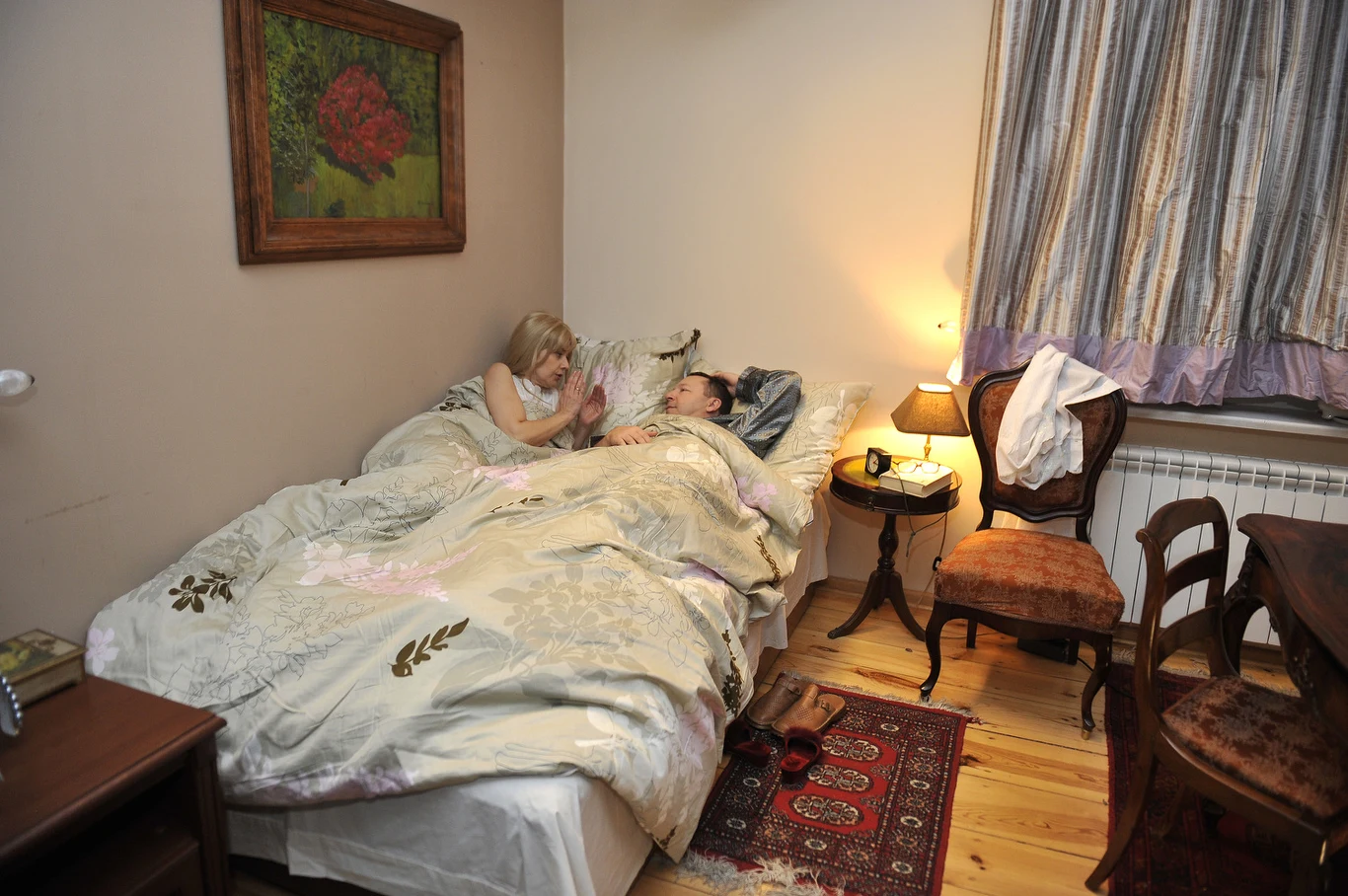 Anna Radwan na planie teatru telewizji, na zdj. ze Zbigniewem Zamachowskim