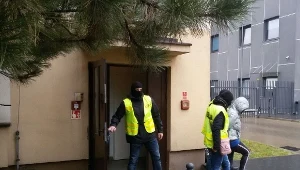 Łódź: Areszt dla podejrzanych o zatajenie zabójstwa 28-latki