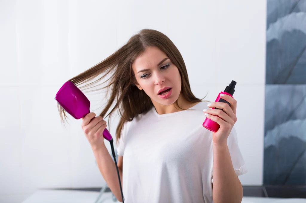 Suchy szampon stosowany w nadmiarze może zaszkodzić! 