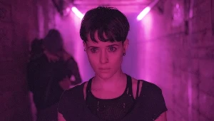 Kadr z filmu "Dziewczyna w sieci pająka"