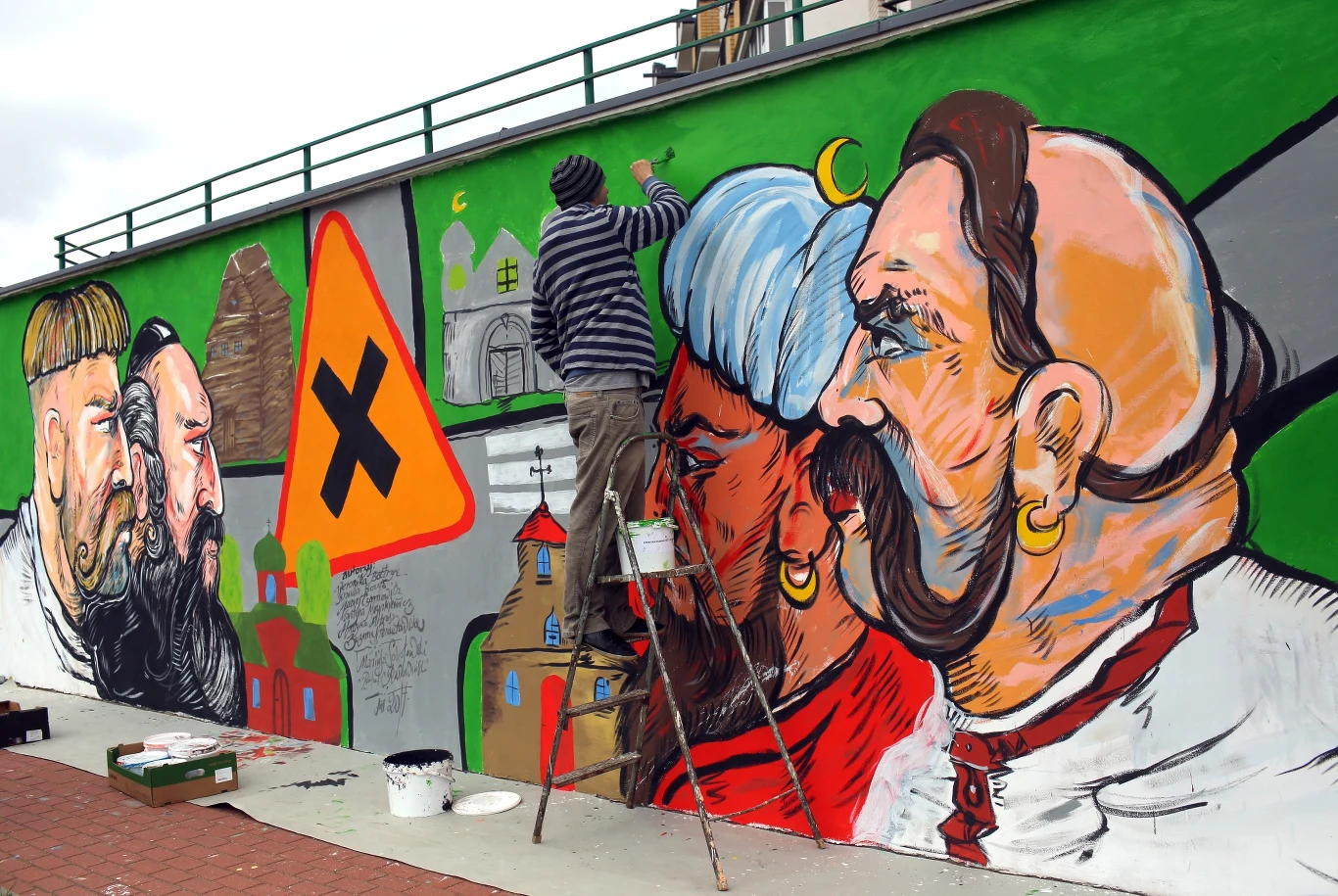  Sarmata, Żyd, Tatar i Kozak - wielokulturowy mural w Wasilkowie
