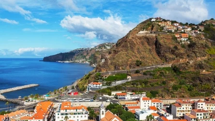 Funchal na Maderze to miasto, które ma do zaoferowania turystom wiele atrakcji