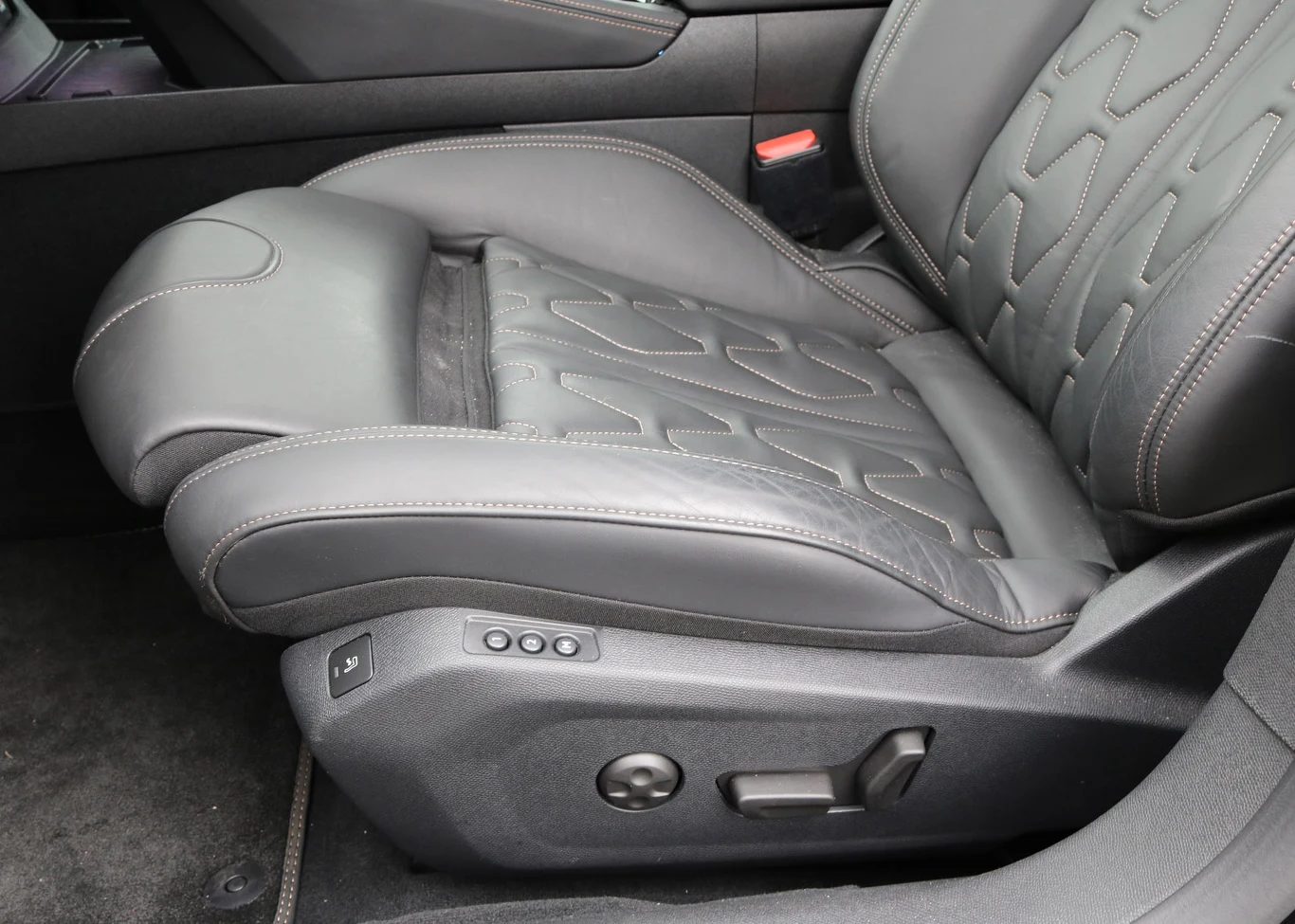 Peugeot 508 GT 2.0 BlueHDi. Zdjęcia Peugeot 508 GT 2.0 BlueHDi. Zdjęcia