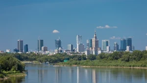 Warszawa 2018. Widok na stolicę Polski z mostu Siekierkowskiego.