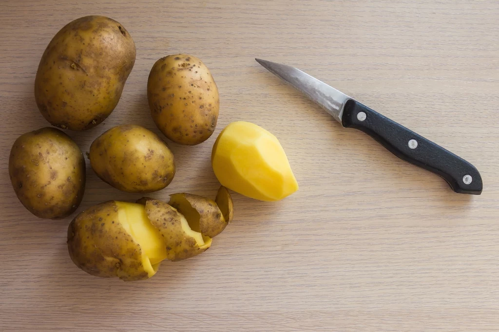 Ziemniaki pomogą wyczyścić zaśniedziałe szcztućce