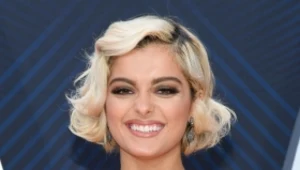 Bebe Rexha na gali CMA 2018