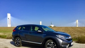 Honda CR-V Hybrid: dogonić konkurencję