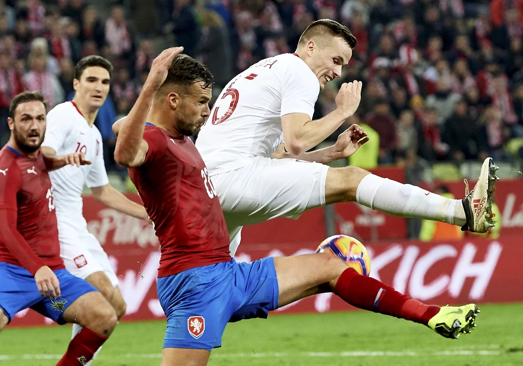 W akcji Tomasz Kędziora. To nie był dobry występ polskiej obrony