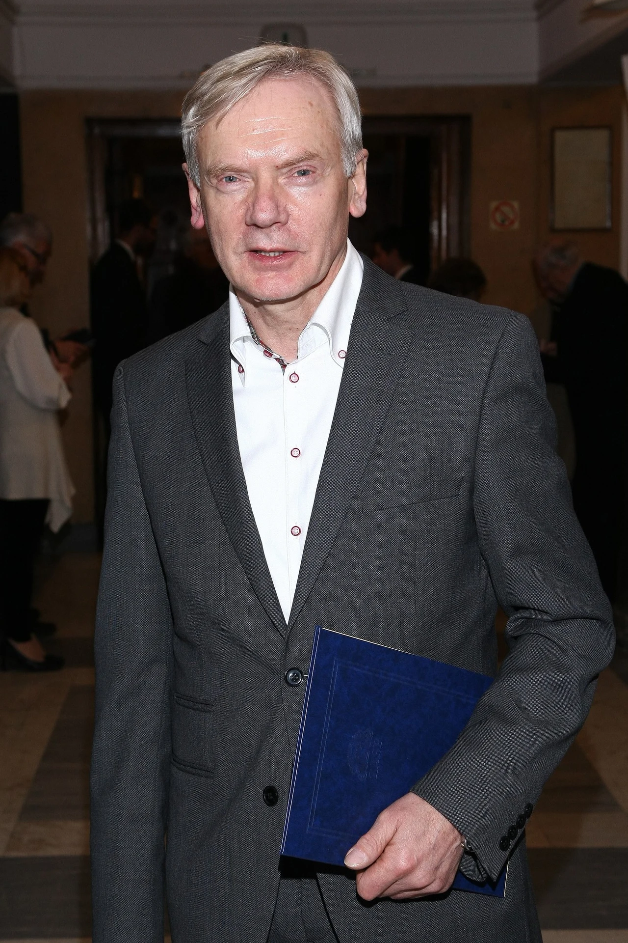 Andrzej Precigs Andrzej Precigs