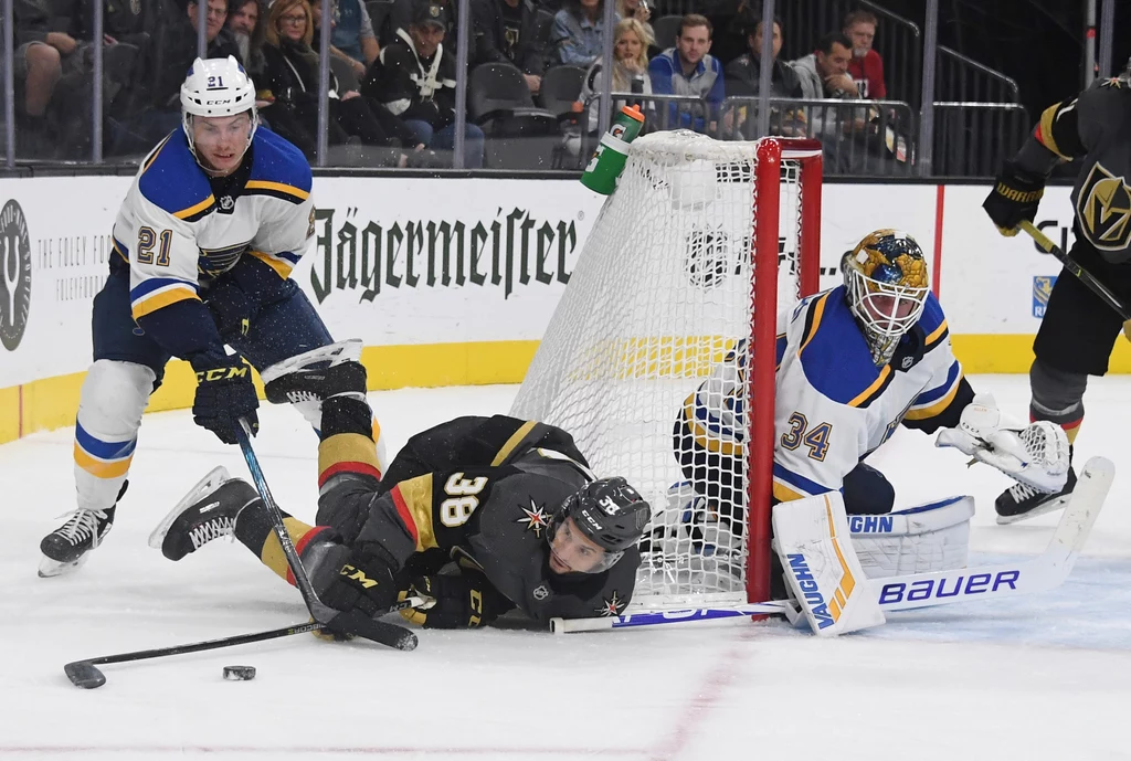 Tomas Hyka (nr 38) z Vegas Golden Knights Tomas Hyka (nr 38) z Vegas Golden Knights