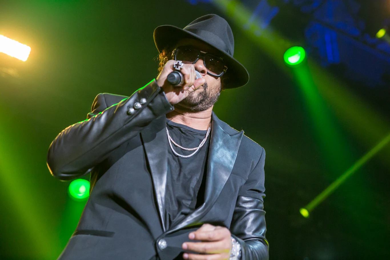 Zobacz zdjęcia z koncertu Stinga i Shaggy'ego z koncertu w Atlas Arenie w Łodzi. Muzycy promują wspólną płytę "44/876"