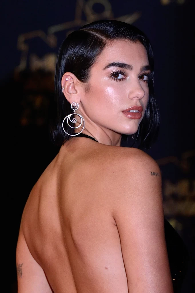 Dua Lipa pielęgnuje swoje albańskie korzenie 