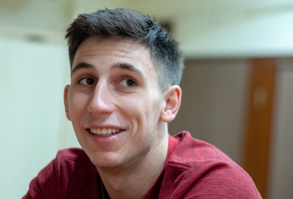 Kamil Grabara Kamil Grabara