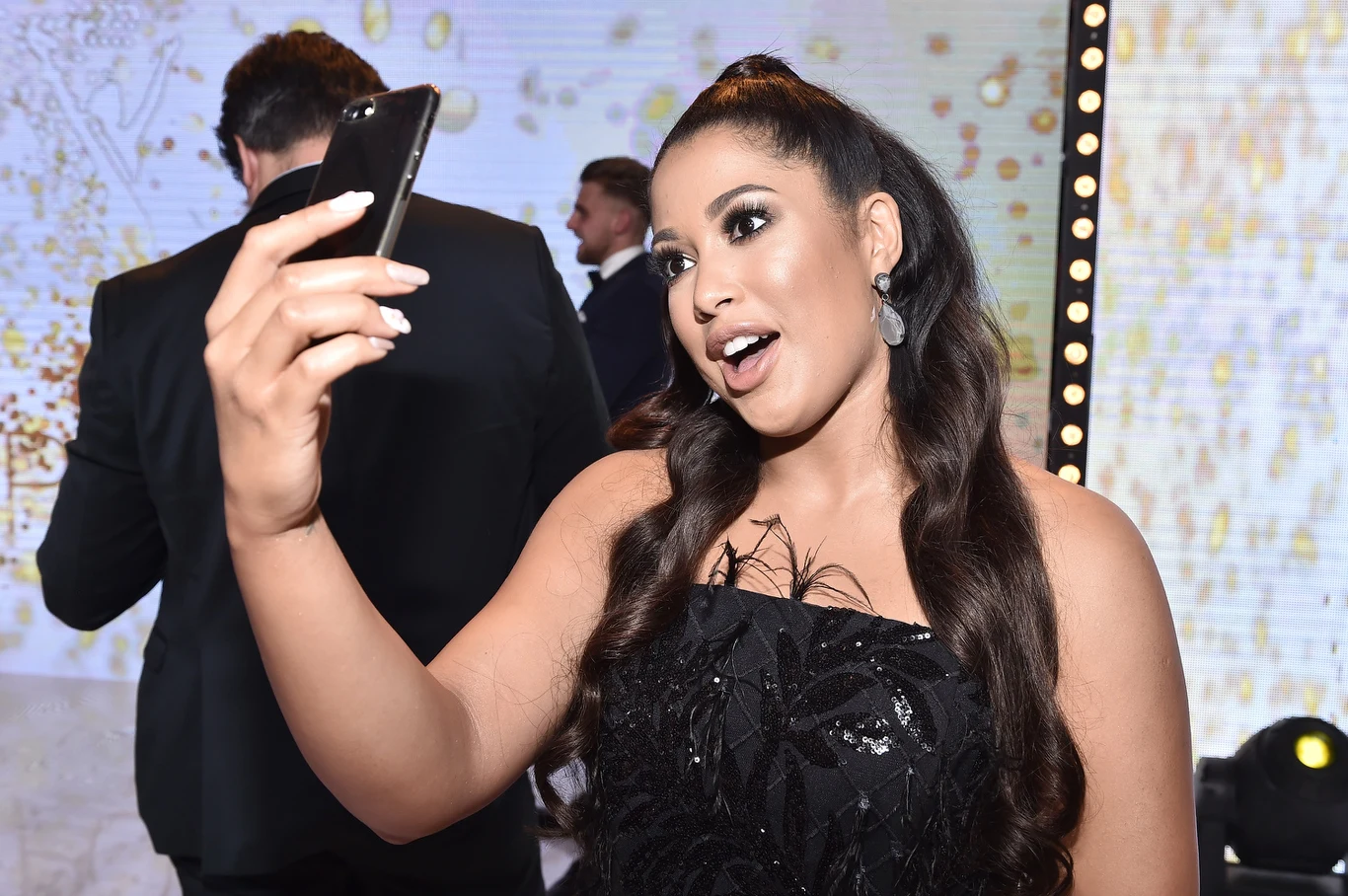 Patricia Kazadi prezentuje nowy singel Patricia Kazadi prezentuje nowy singel