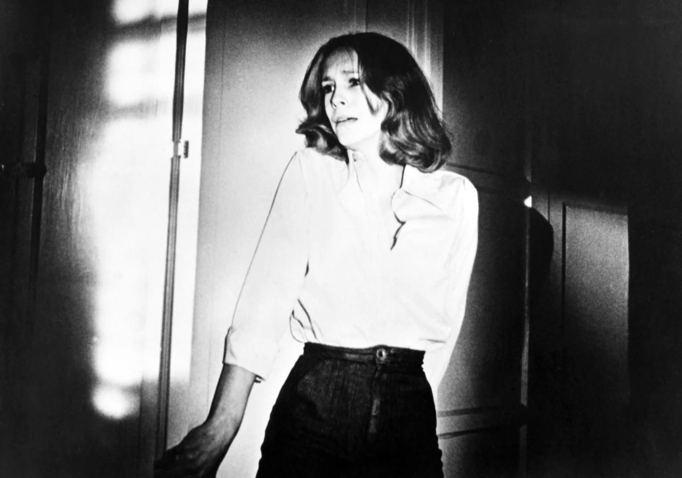 40 lat minęło! Jamie Lee Curtis w scenie z horroru "Halloween"