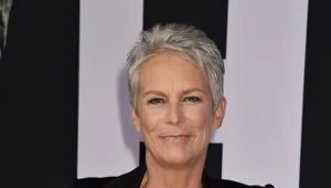 Wciąż świetnie wygląda! Jamie Lee Curtis na premierze "Halloween" w październiku tego roku