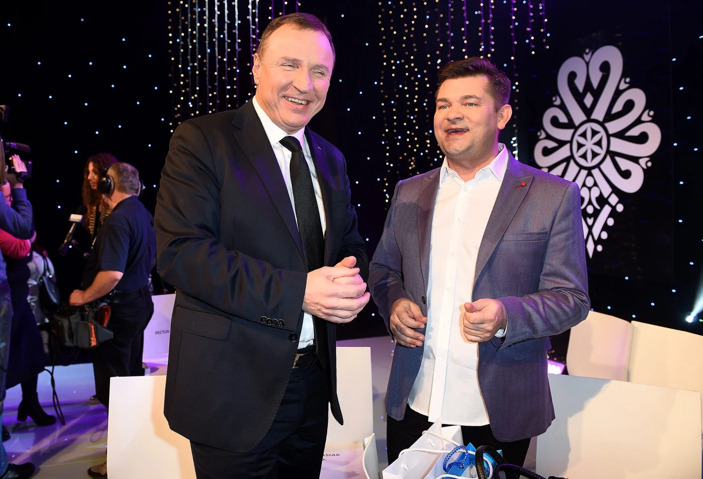 Jacek Kurski i Zenek Martyniuk (Akcent) w grudniu 2016 r. Jacek Kurski i Zenek Martyniuk (Akcent) w grudniu 2016 r.