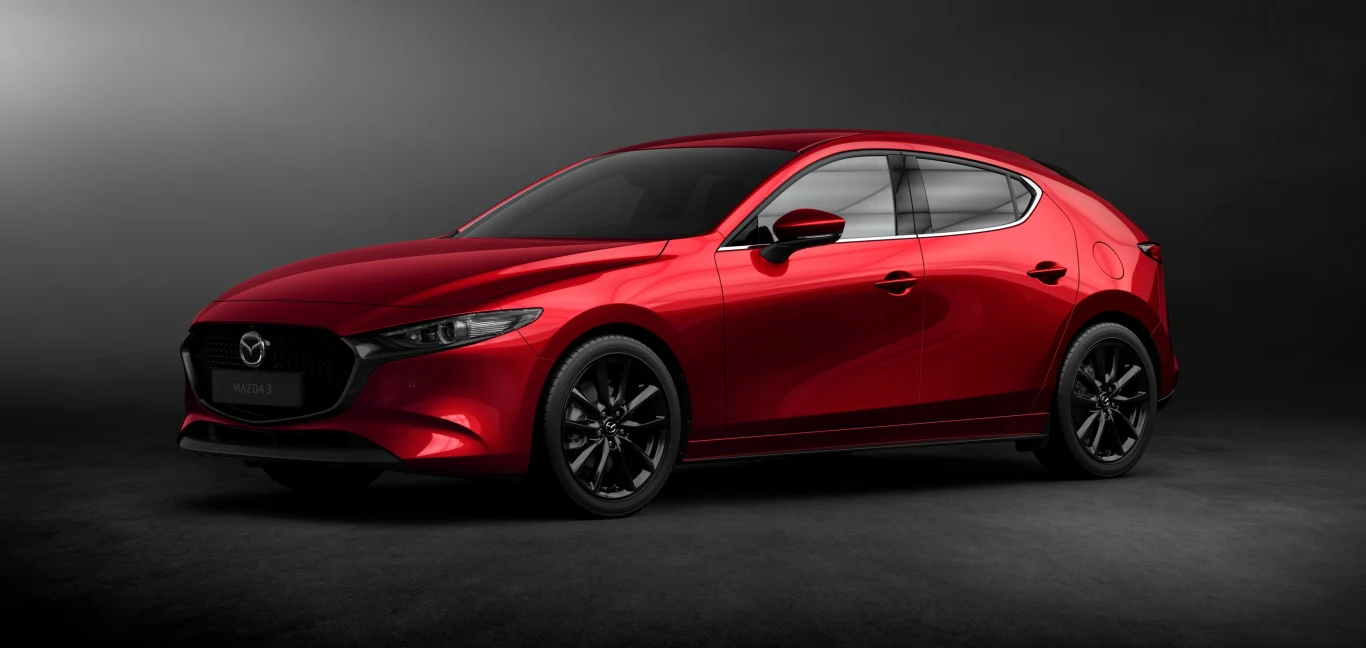 Nowa mazda 3 na zdjęciach
