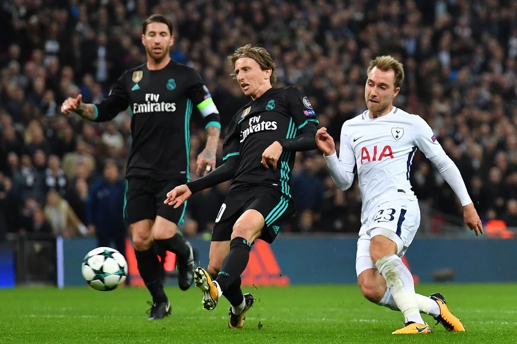 Luka Modrić (w środku) i Christian Eriksen (z prawej) Luka Modrić (w środku) i Christian Eriksen (z prawej)