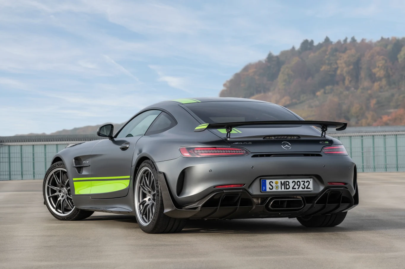 Mercedes-AMG GT R Pro Mercedes-AMG GT R Pro