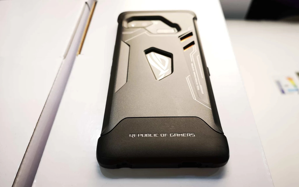 Asus ROG Phone - oficjalny case