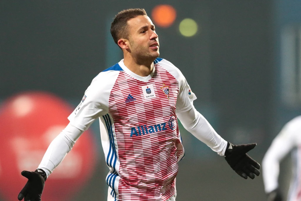 Igor Angulo strzelił dwa gole i zaliczył asystę. To głównie dzięki niemu jego Górnik Zabrze pokonał 4-0 Wisłę Płock Igor Angulo strzelił dwa gole i zaliczył asystę. To głównie dzięki niemu jego Górnik Zabrze pokonał 4-0 Wisłę Płock