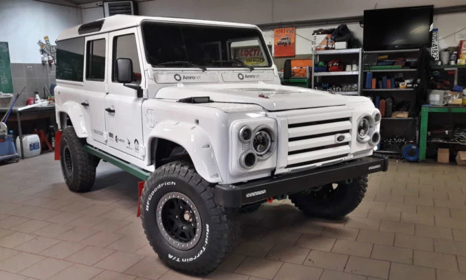 Sokół, czyli przerobiony na baterie Land Rover Defender