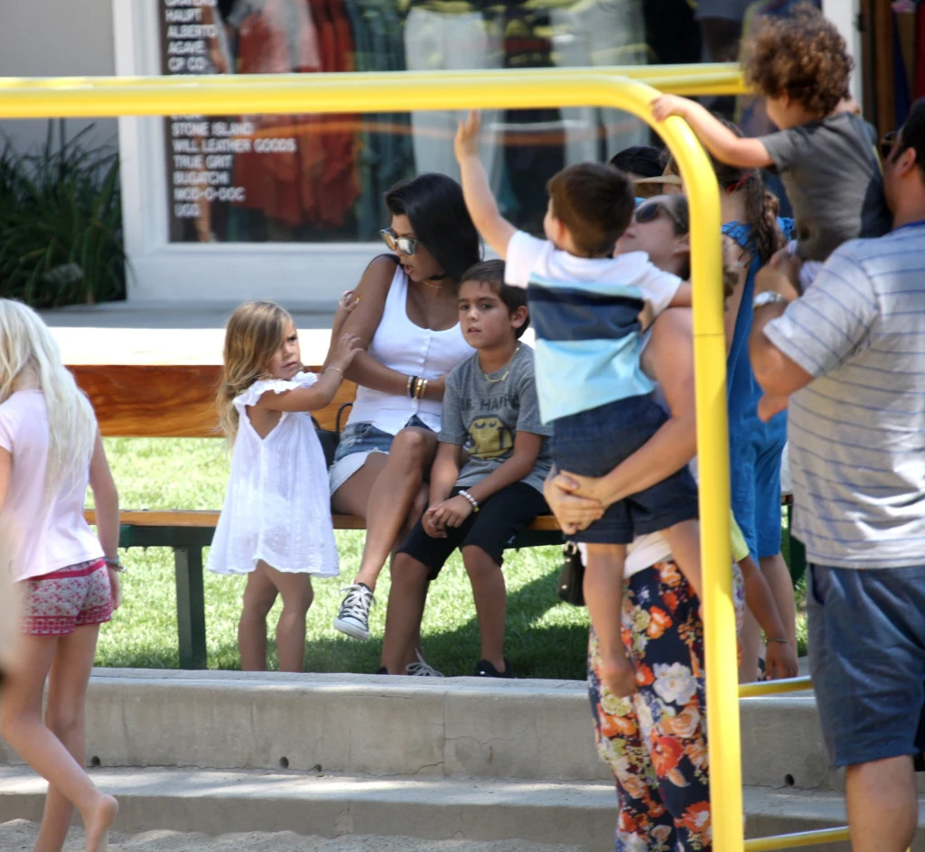 Kourtney Kadashian z dziećmi Kourtney Kadashian z dziećmi