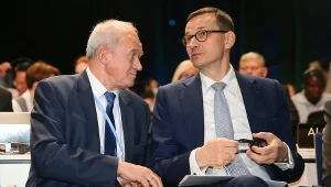 Minister energii Krzysztof Tchórzewski (L) i premier Mateusz Morawiecki (P) podczas COP24 w Katowicach